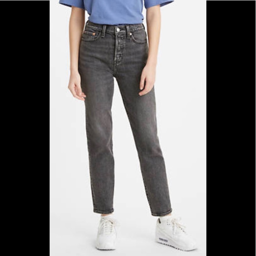 Levi’s black washed wedgie jeans
